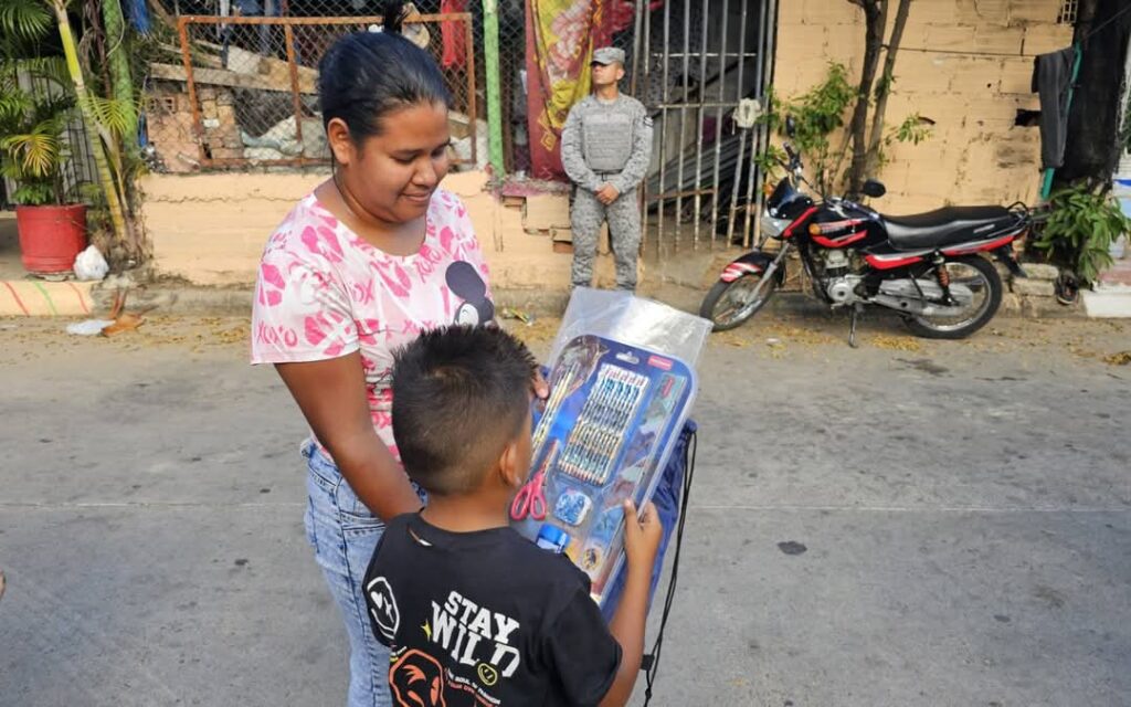 WhatsApp-Image-2025-02-03-at-5.55.54-PM-2-1024x640 Con mas de 90 kits escolares fueron beneficiados niños y niñas en Casanare