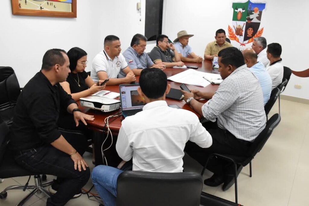 1000025541-1024x683 A un centro agroindustrial para la región del piedemonte llanero le apuesta los alcaldes de Arauquita, fortul y TAME.adema,le apuesta a un sistema de energía limpias con una granja solar