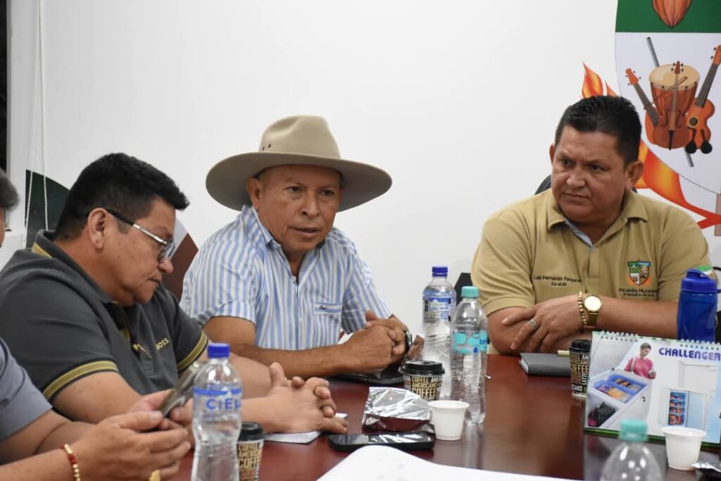 1000025543-1024x683 A un centro agroindustrial para la región del piedemonte llanero le apuesta los alcaldes de Arauquita, fortul y TAME.adema,le apuesta a un sistema de energía limpias con una granja solar