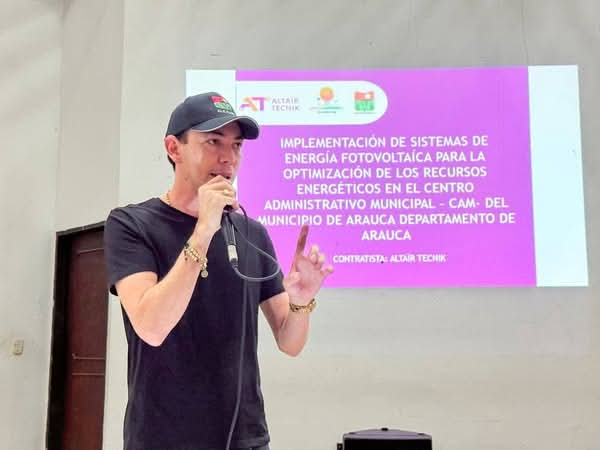 1000036472 Implementación del sistema fotovoltaico que funcionaria en la alcaldía fue presentado a funcionarios