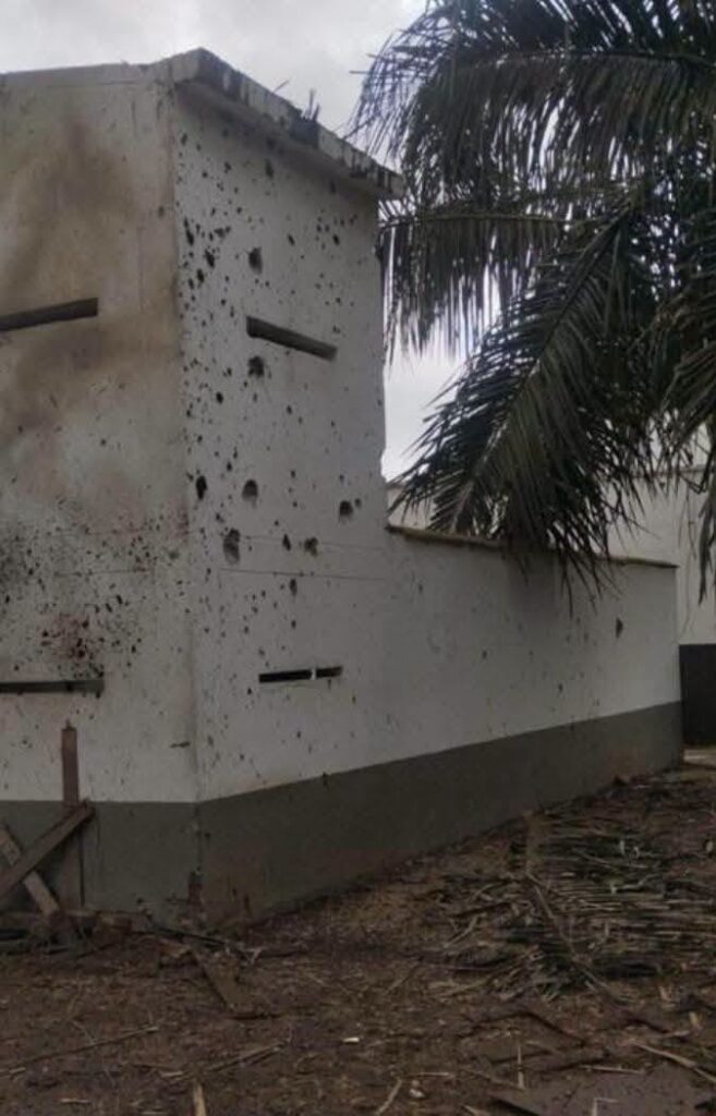 748829619_1452496259976126_4602007791398448966_n-657x1024 Atentado con explosivos destruyó subestación de Policía en Betoyes y dejó tres muertos.